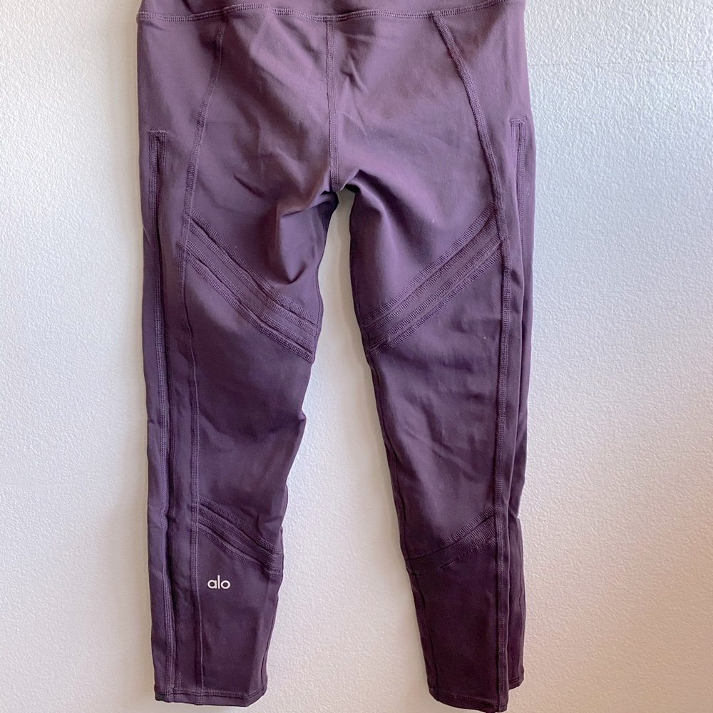 Alo high waist cosmic capri - purple - medium